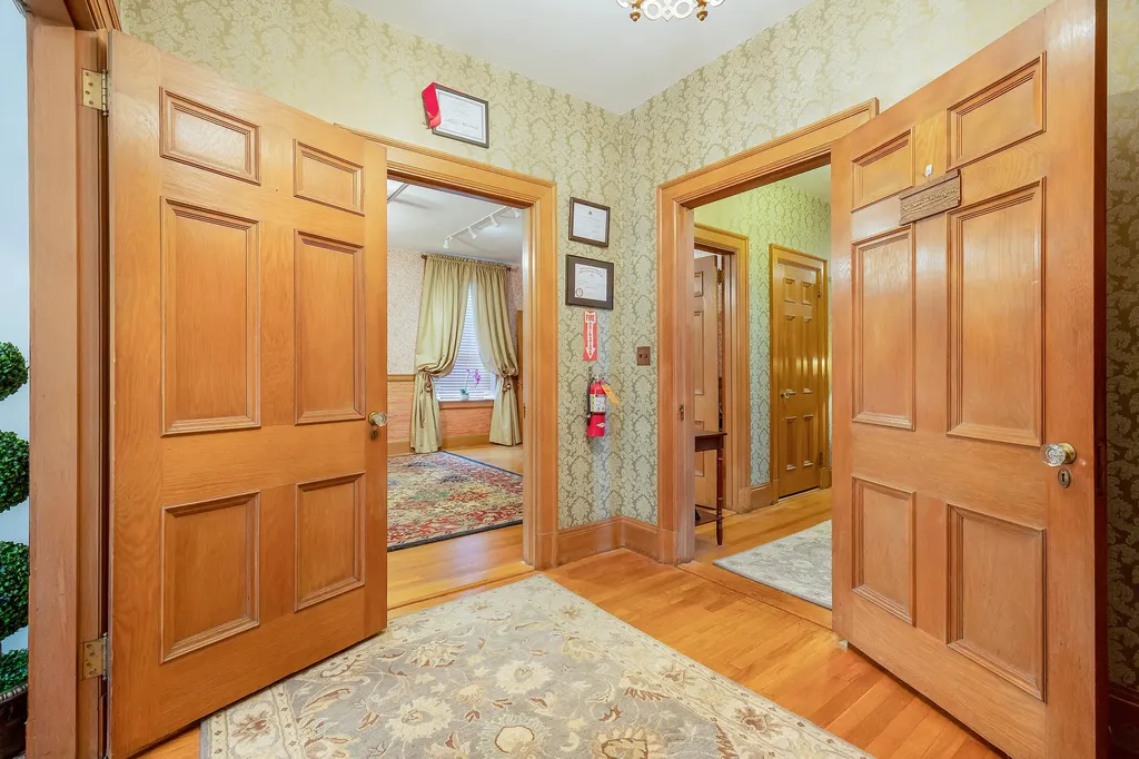 1 Lincoln Avenue Gardiner ME 04345