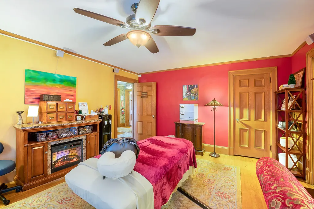 1 Lincoln Avenue Gardiner ME 04345