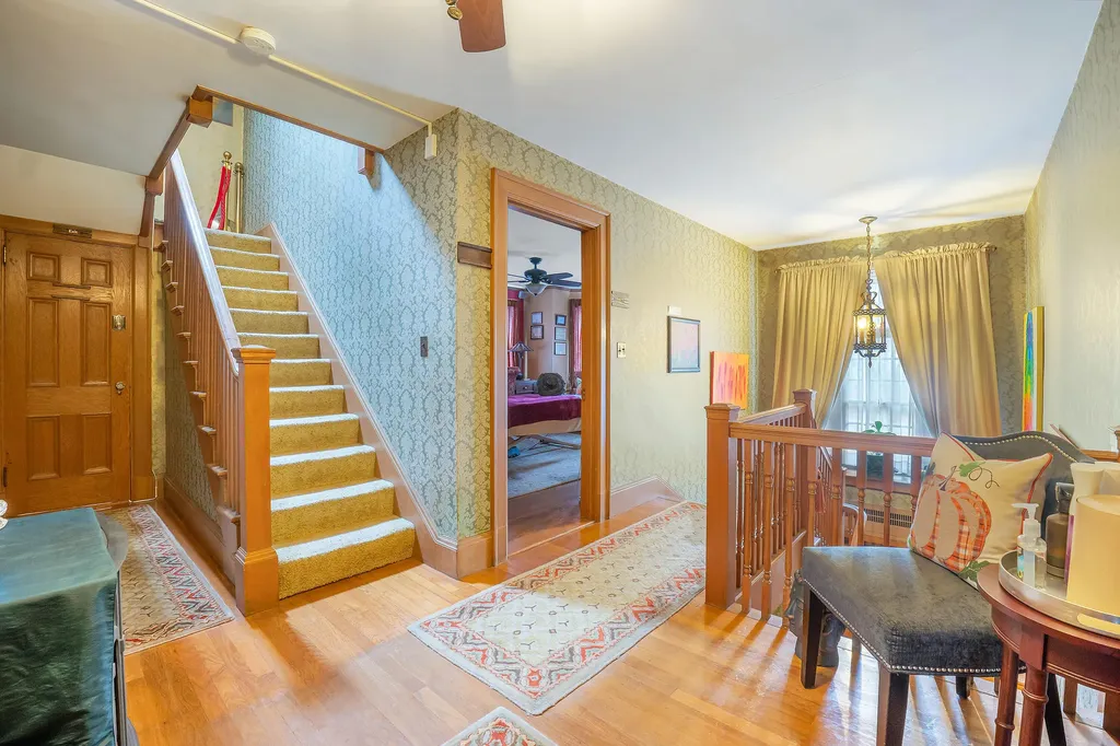 1 Lincoln Avenue Gardiner ME 04345