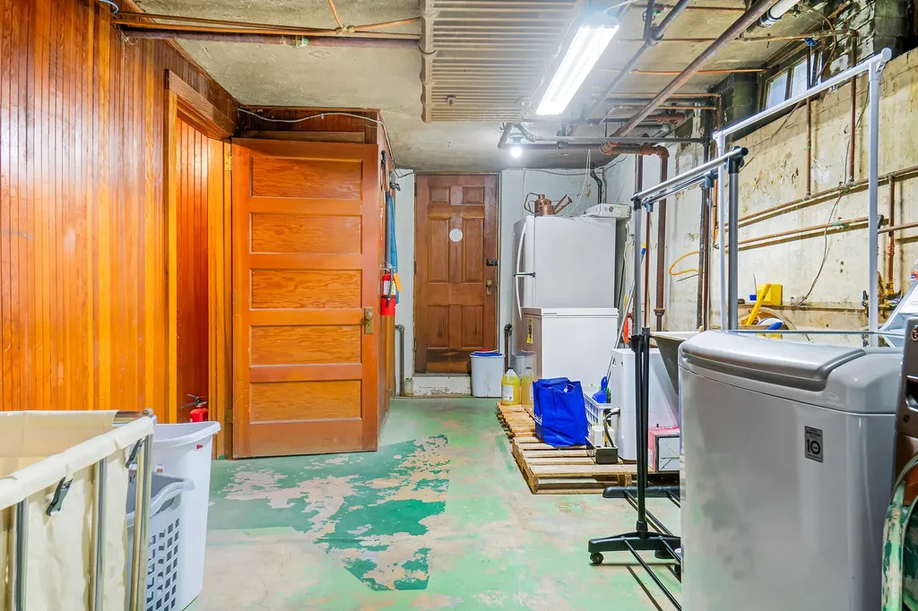 1 Lincoln Avenue Gardiner ME 04345