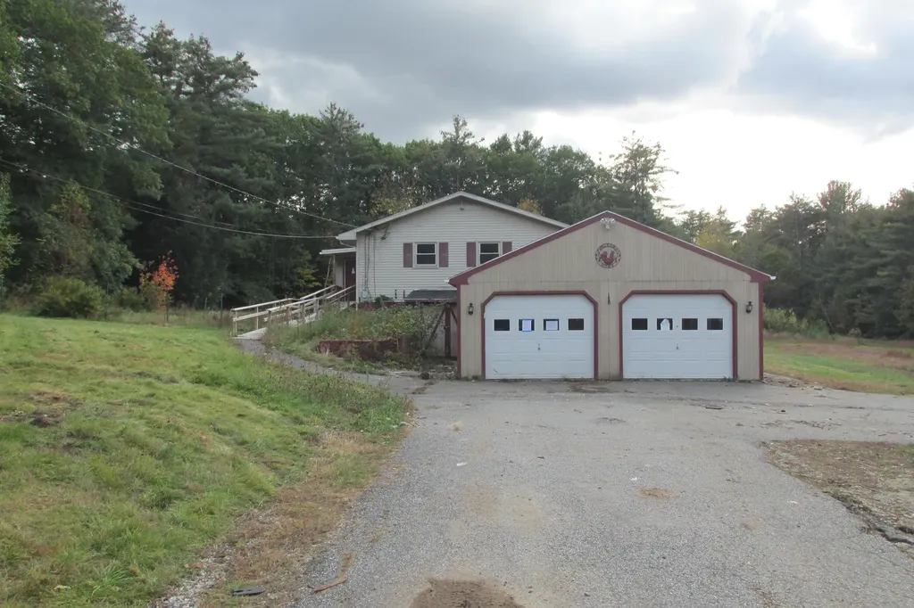 428 Merrow Road Auburn ME 04210