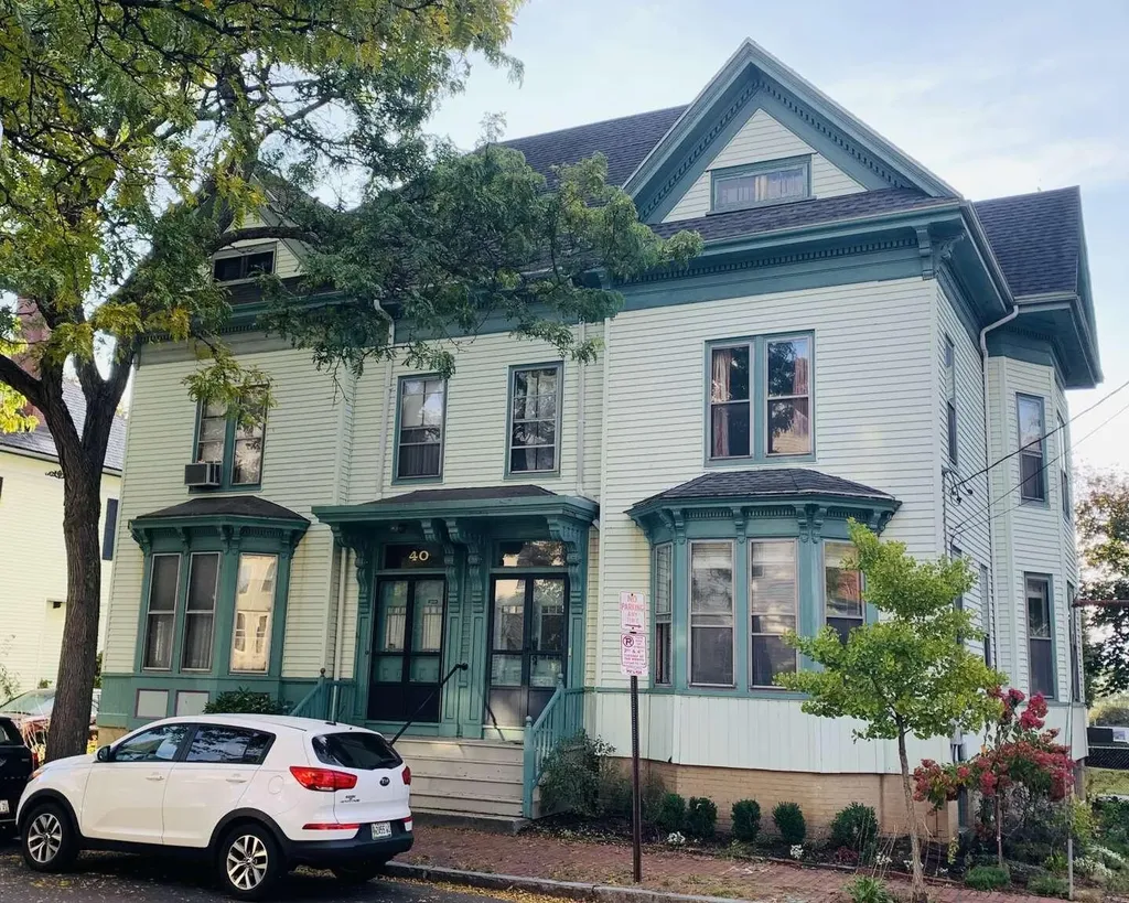 42 Taylor Street Portland ME 04102