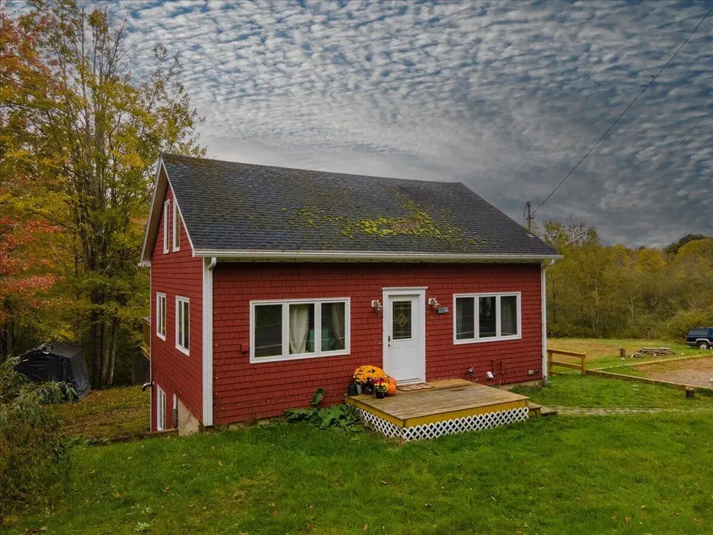 159 S Union Road Union ME 04862