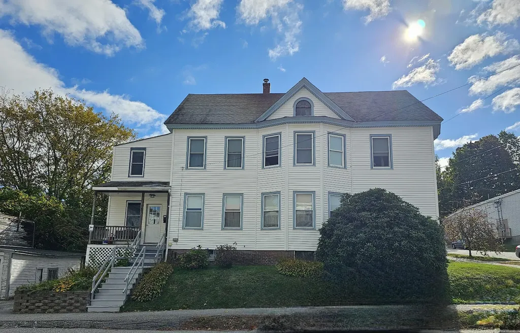 86 Fourth Street Auburn ME 04210