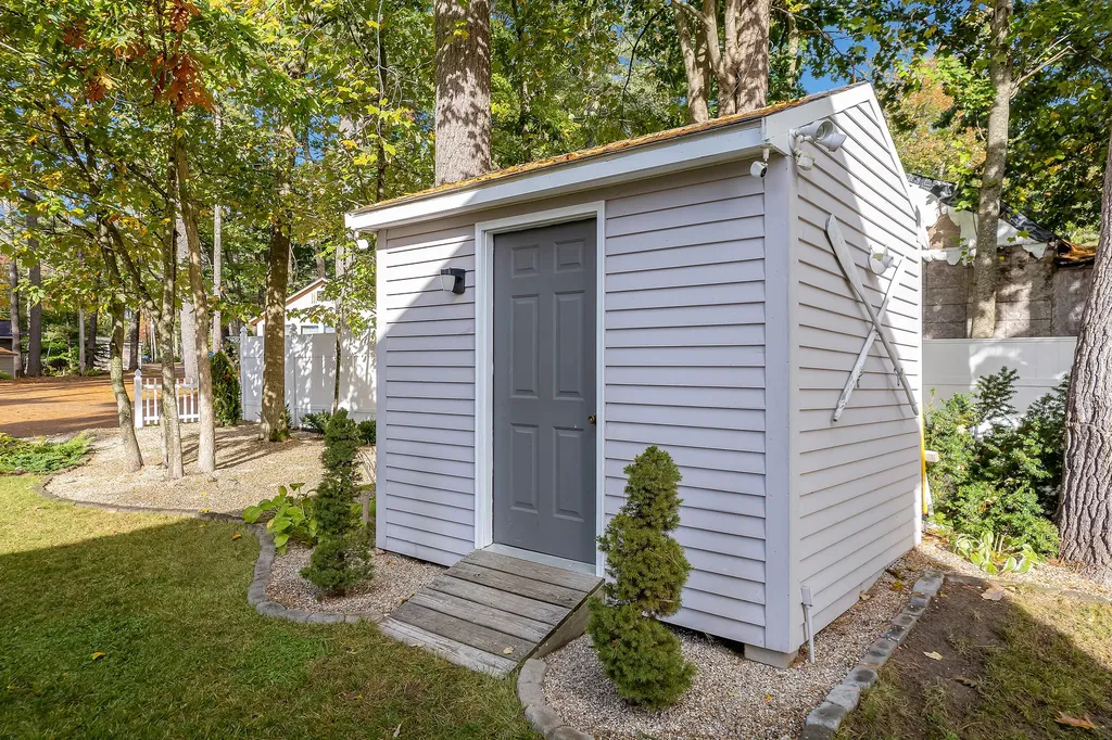 139 Loop Road Acton ME 04001