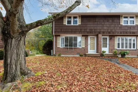 27 Villa Road Westbrook ME 04092
