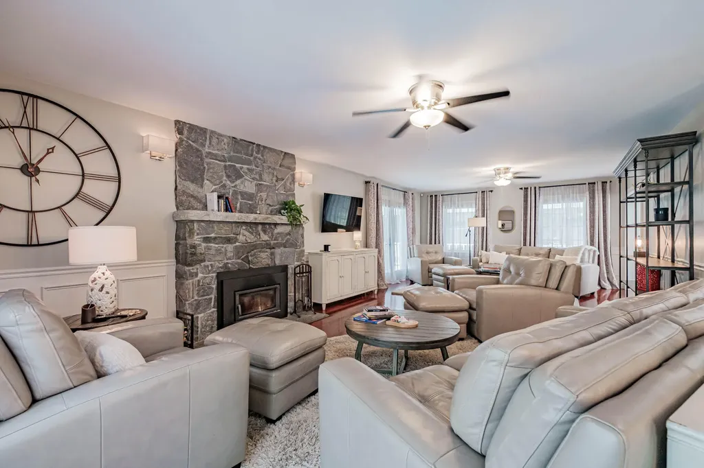 8 Big Pine Drive Topsham ME 04086