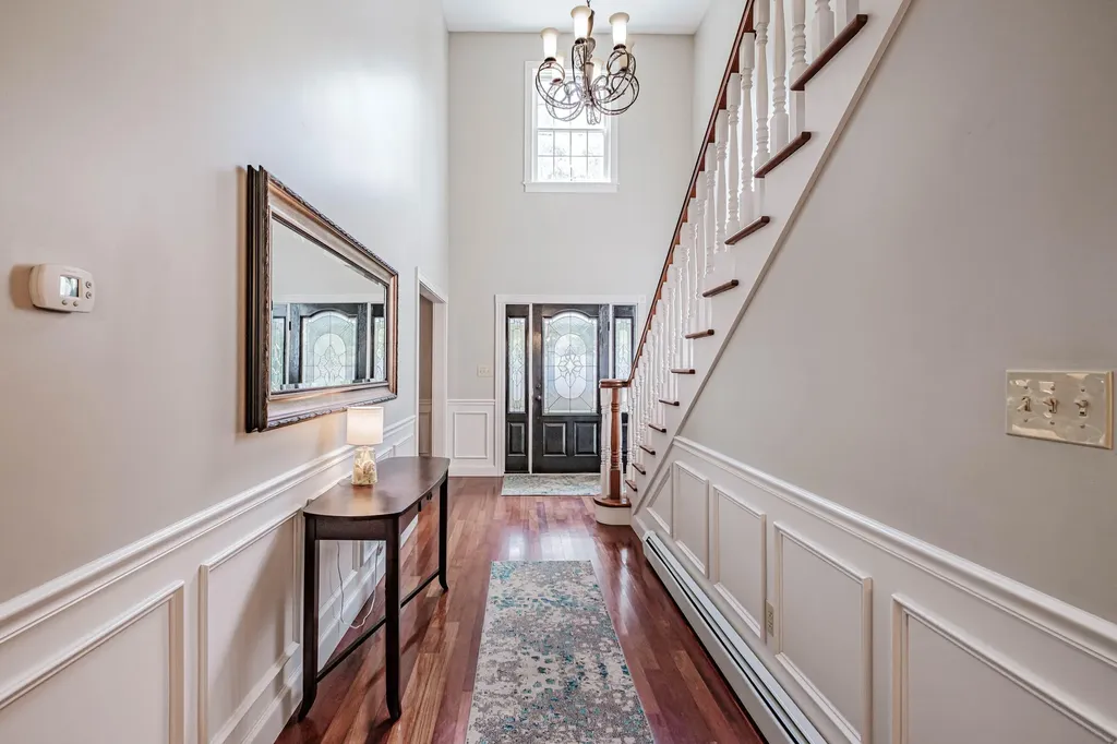 8 Big Pine Drive Topsham ME 04086