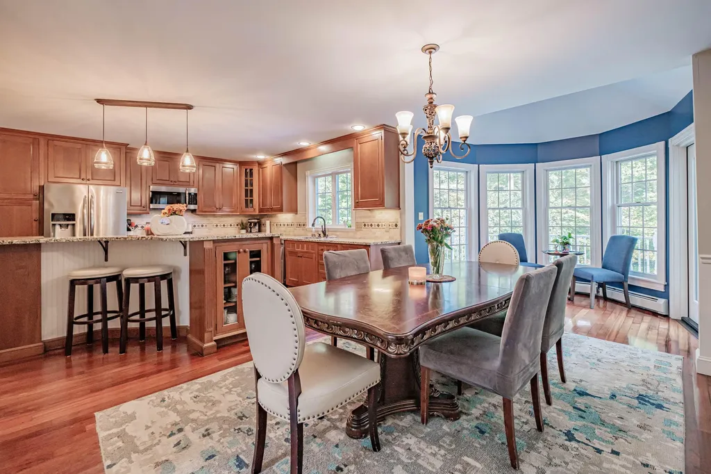 8 Big Pine Drive Topsham ME 04086