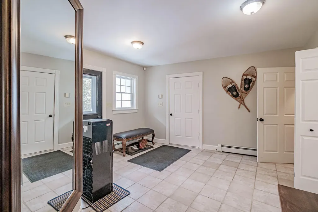 8 Big Pine Drive Topsham ME 04086