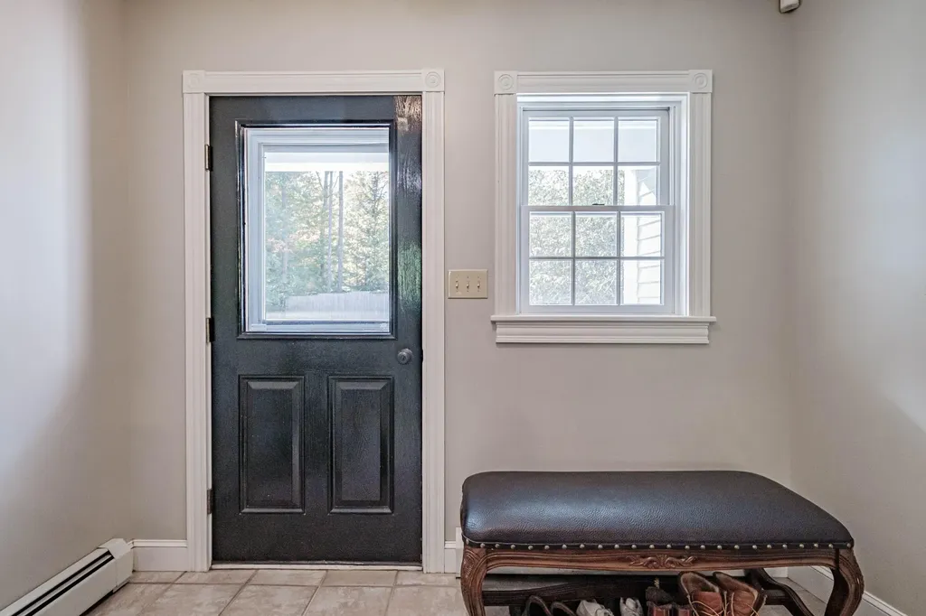 8 Big Pine Drive Topsham ME 04086