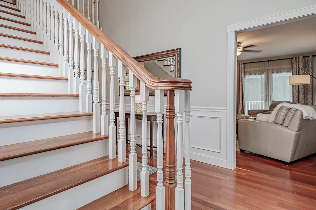8 Big Pine Drive Topsham ME 04086