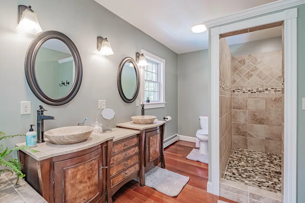 8 Big Pine Drive Topsham ME 04086