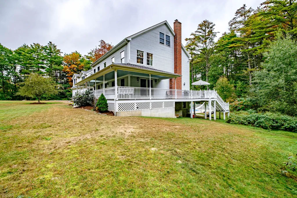 8 Big Pine Drive Topsham ME 04086