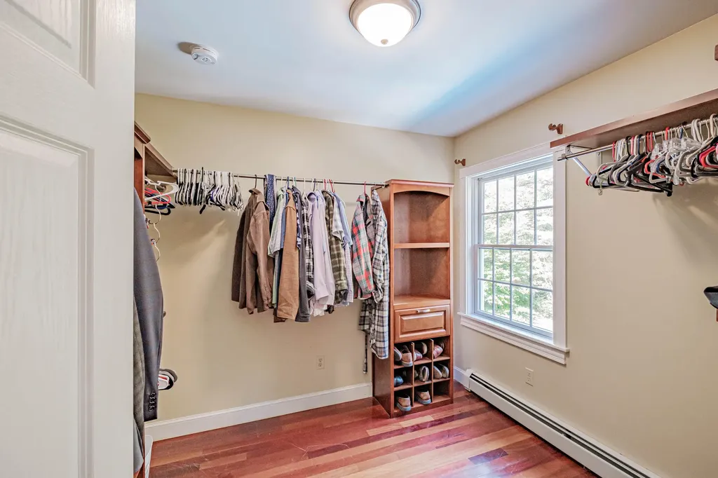 8 Big Pine Drive Topsham ME 04086
