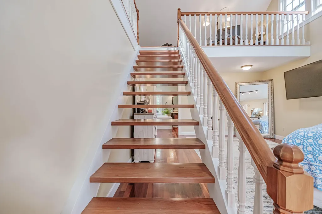 8 Big Pine Drive Topsham ME 04086