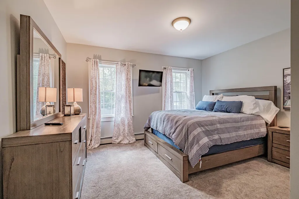8 Big Pine Drive Topsham ME 04086