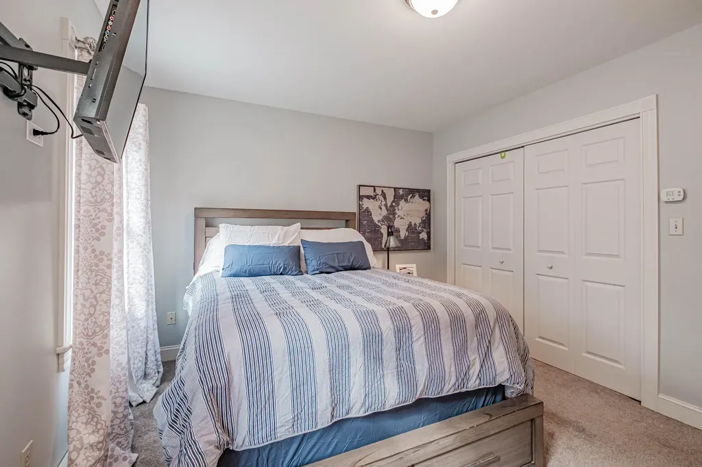 8 Big Pine Drive Topsham ME 04086