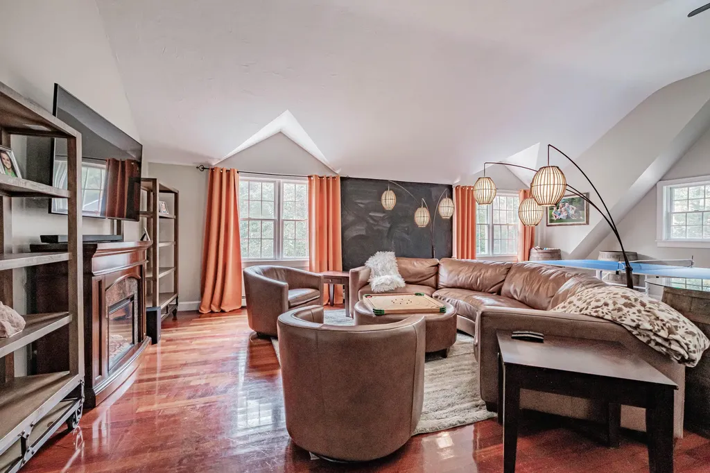 8 Big Pine Drive Topsham ME 04086