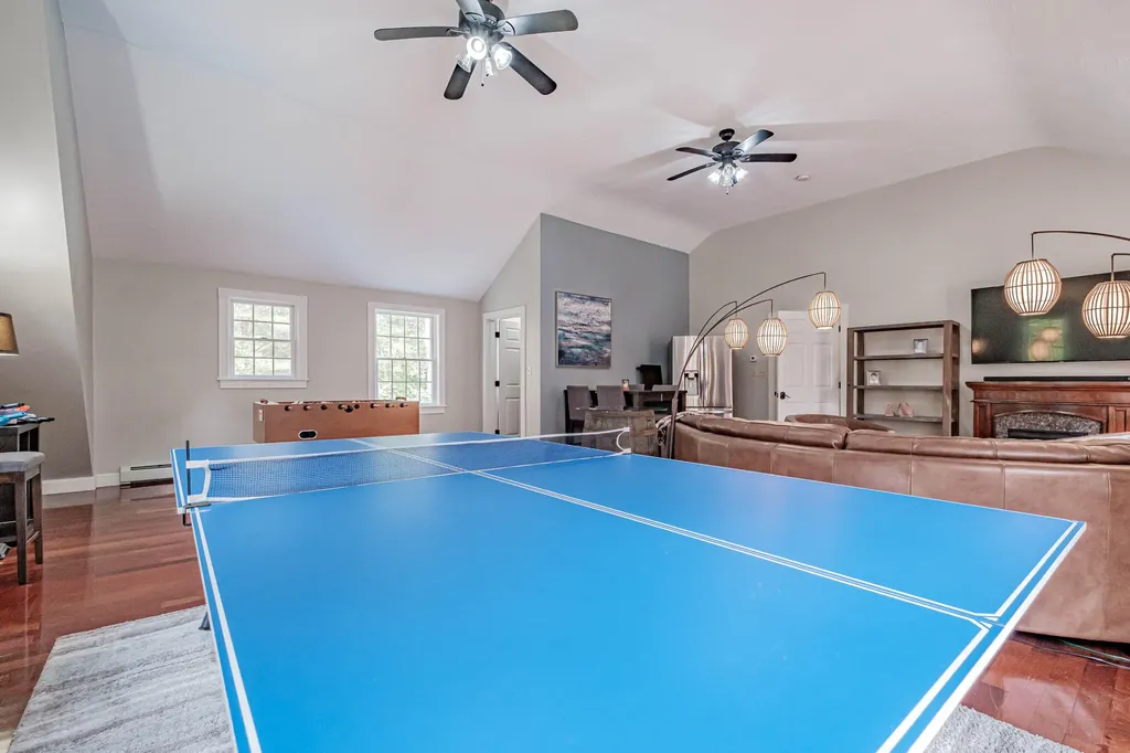 8 Big Pine Drive Topsham ME 04086