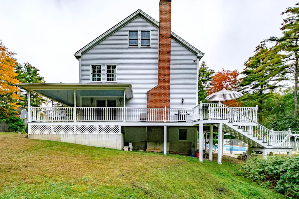 8 Big Pine Drive Topsham ME 04086