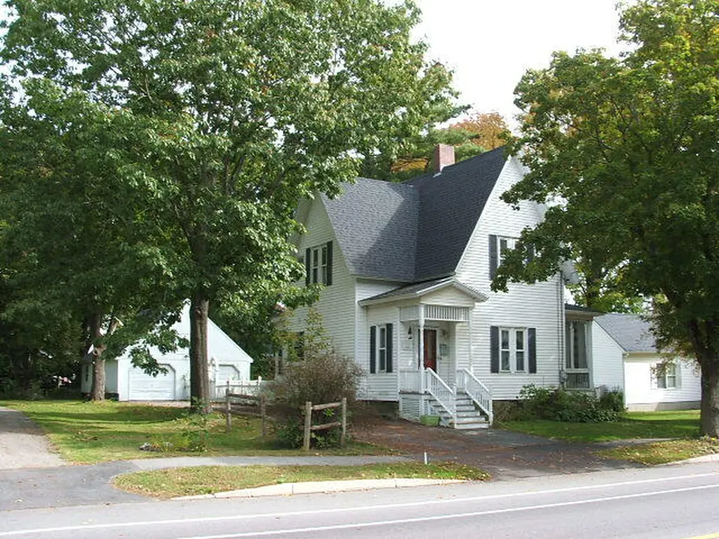163 North Street Saco ME 04072