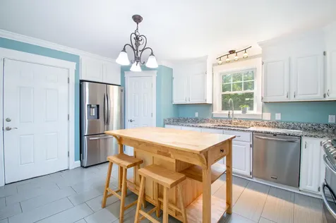17 Loon Drive Topsham ME 04086