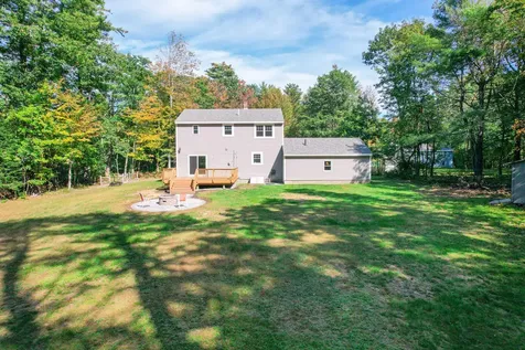 17 Loon Drive Topsham ME 04086