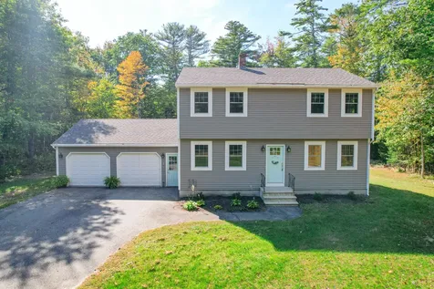 17 Loon Drive Topsham ME 04086