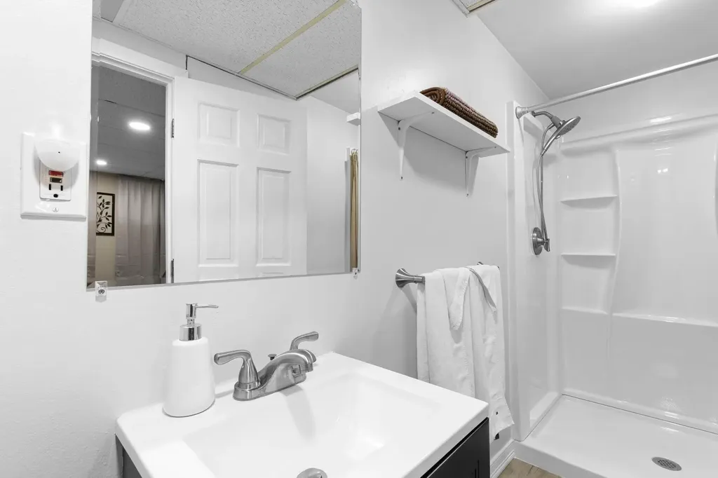 33 Foyes Lane Kittery ME 03904