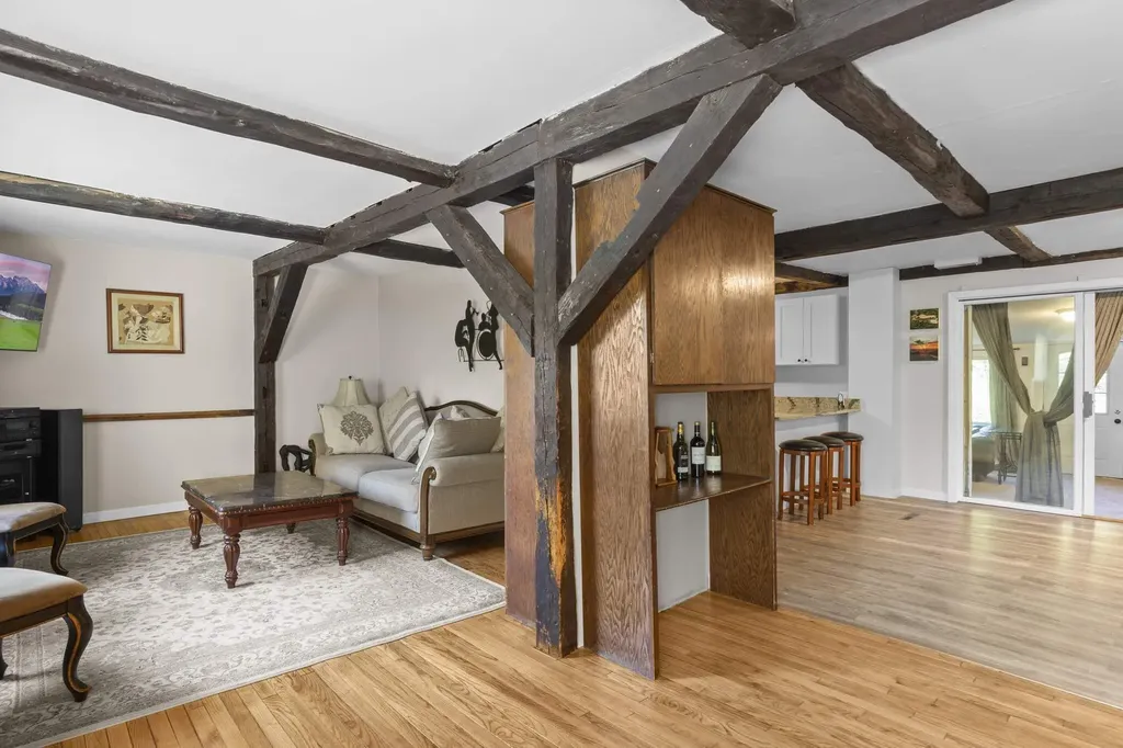 33 Foyes Lane Kittery ME 03904