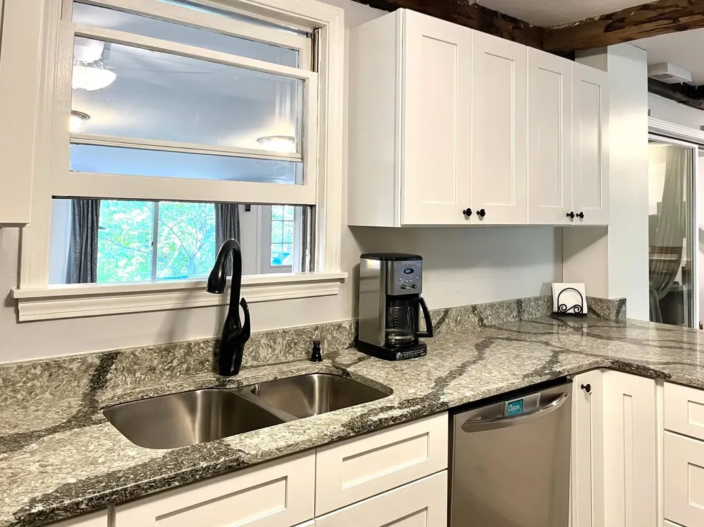 33 Foyes Lane Kittery ME 03904