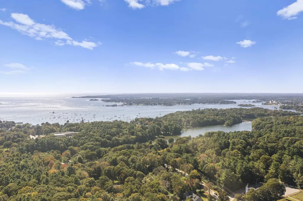 33 Foyes Lane Kittery ME 03904