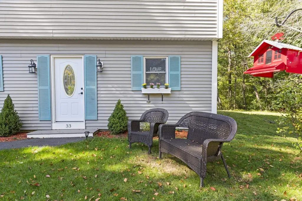 33 Foyes Lane Kittery ME 03904
