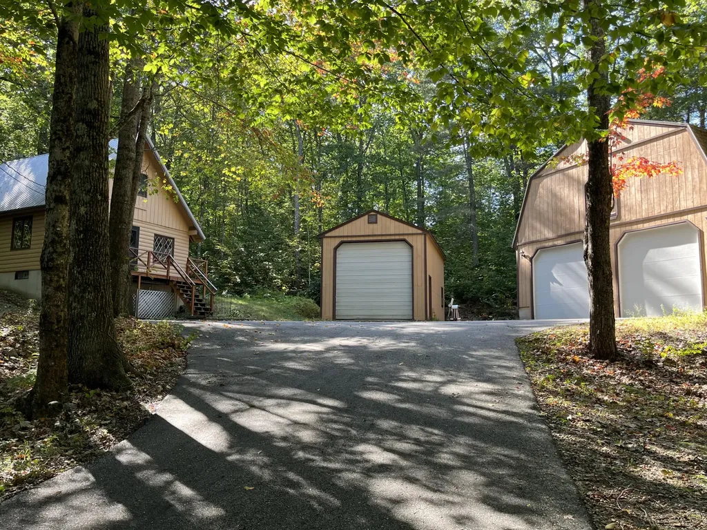 219 Mayall Road Gray ME 04039