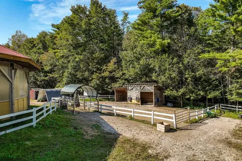 51 Meadow Lane New Gloucester ME 04260