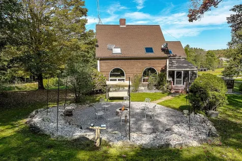 51 Meadow Lane New Gloucester ME 04260