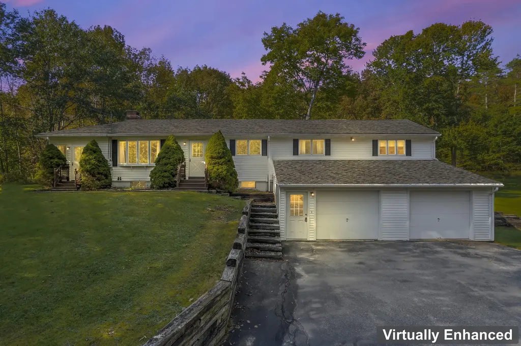 752 Hallowell Road Pownal ME 04069