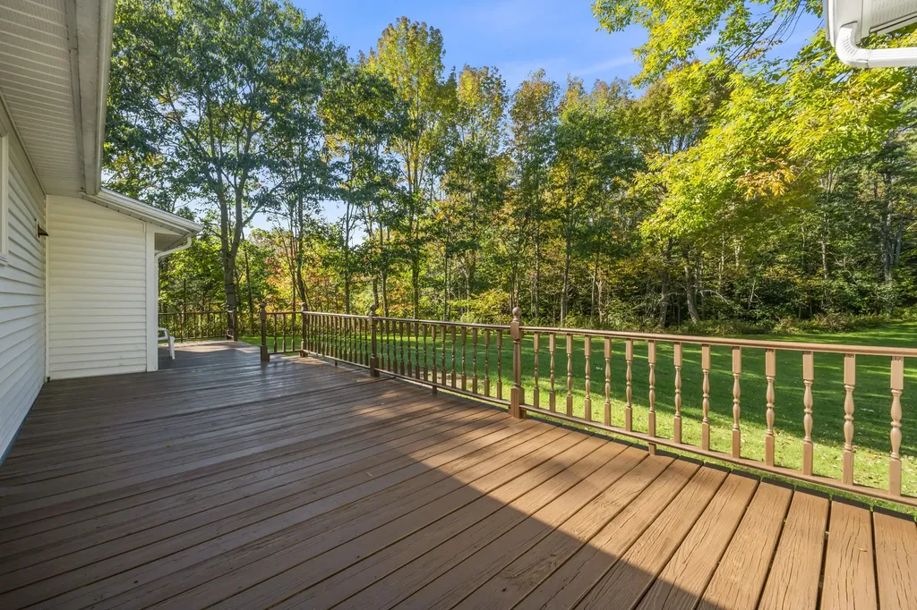 752 Hallowell Road Pownal ME 04069