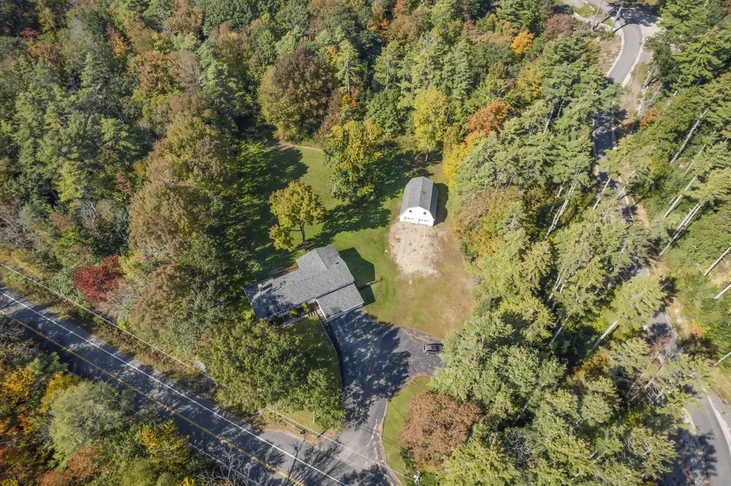 752 Hallowell Road Pownal ME 04069