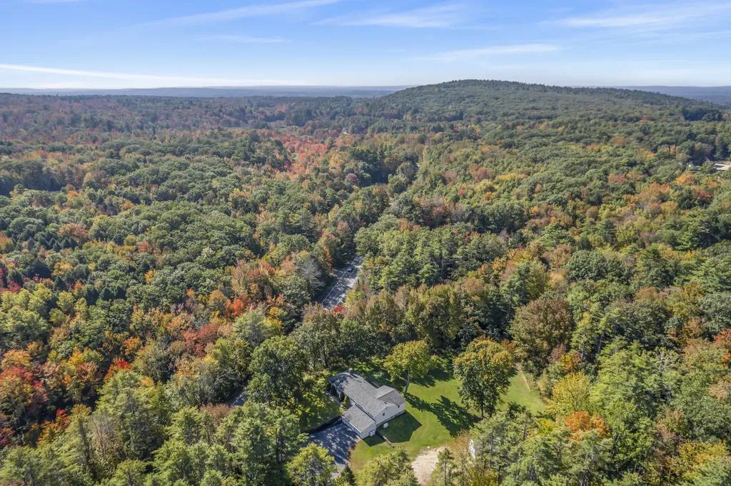 752 Hallowell Road Pownal ME 04069