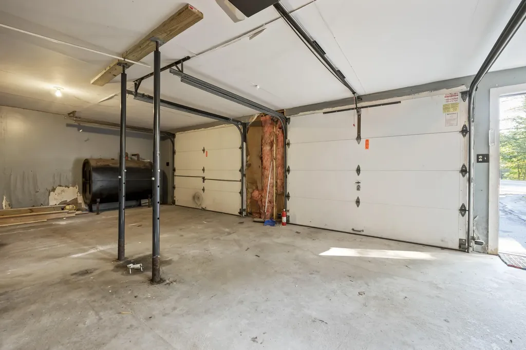 752 Hallowell Road Pownal ME 04069