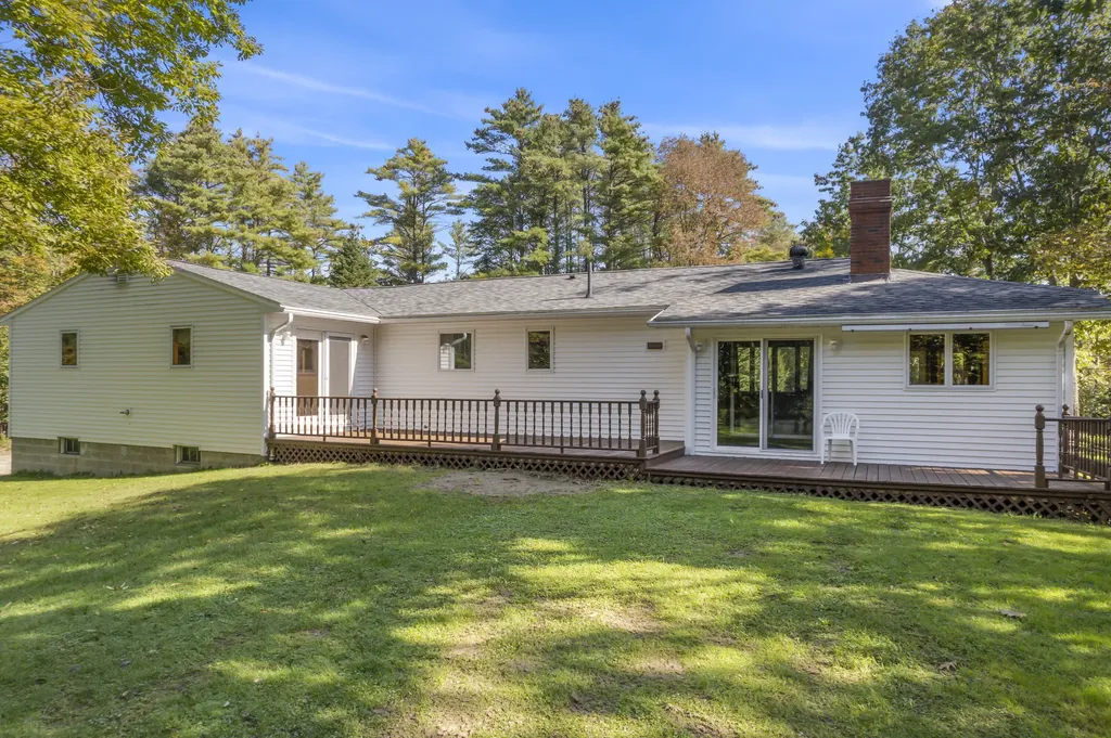 752 Hallowell Road Pownal ME 04069