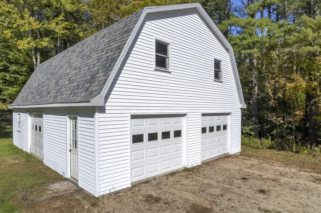 752 Hallowell Road Pownal ME 04069