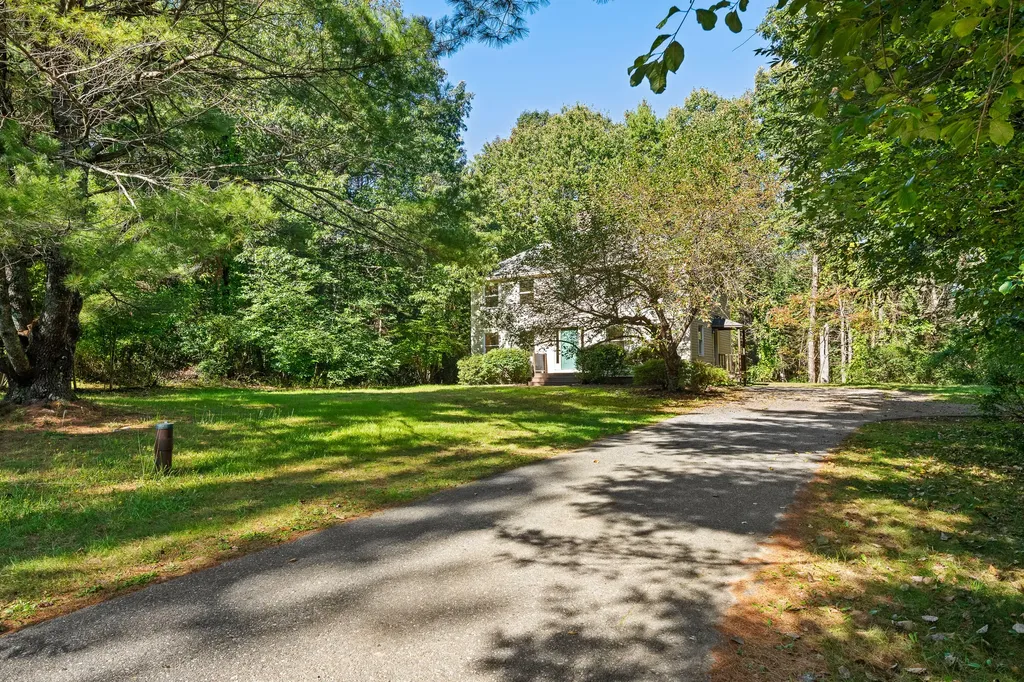9 Norton Farm Road Freeport ME 04032