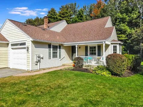 8 Mast Lane Brunswick ME 04011
