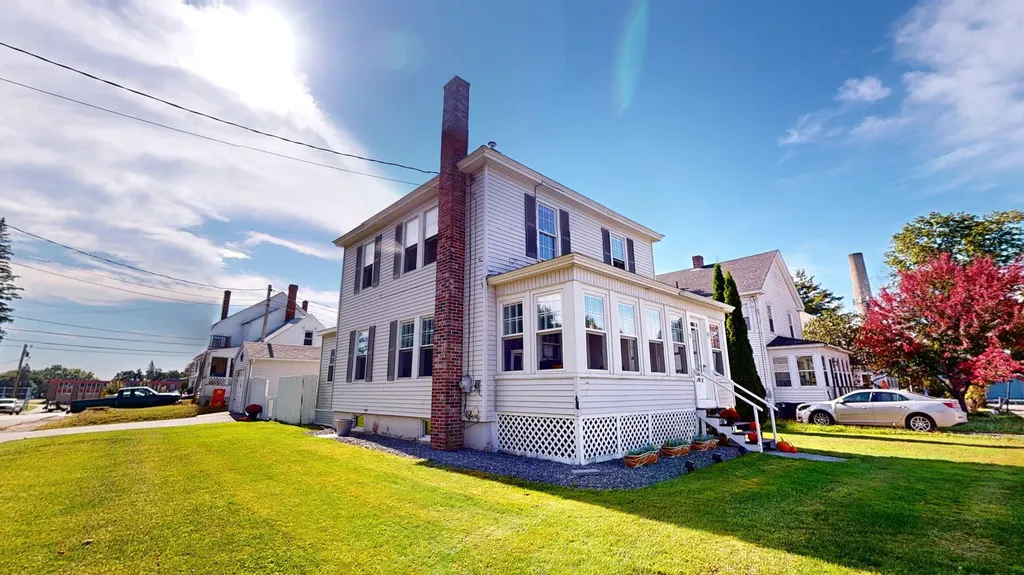 9 Mohegan Street Winslow ME 04901