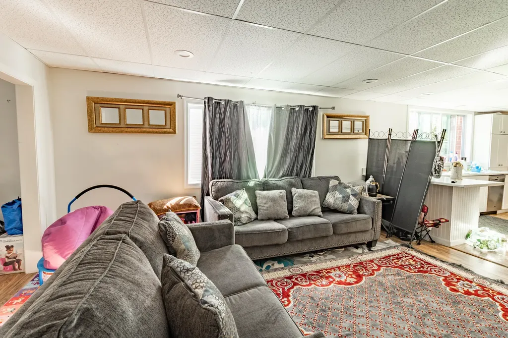 222 Summer Street Auburn ME 04210