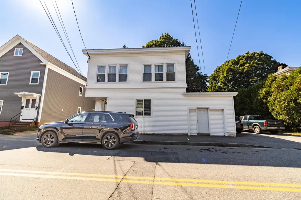 222 Summer Street Auburn ME 04210