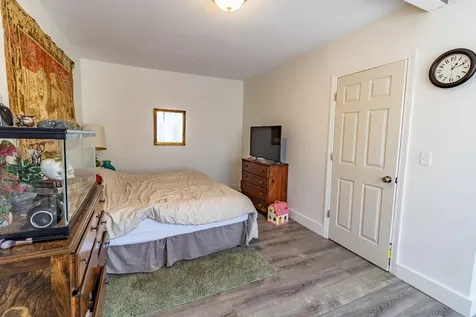222 Summer Street Auburn ME 04210